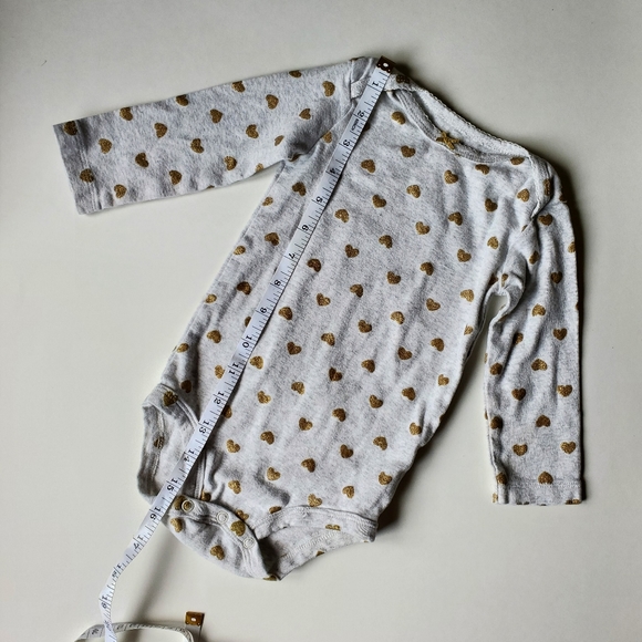 Carter's Grey Onesie with Gold Heart Print - Picture 2 of 7